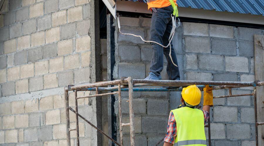 Expert new roof installation services in Elwood, IL